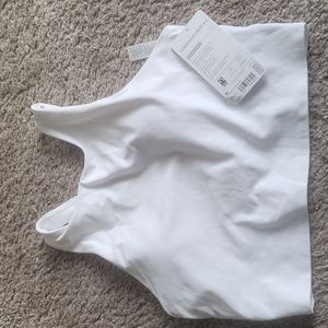 Athleta Conscious Crop